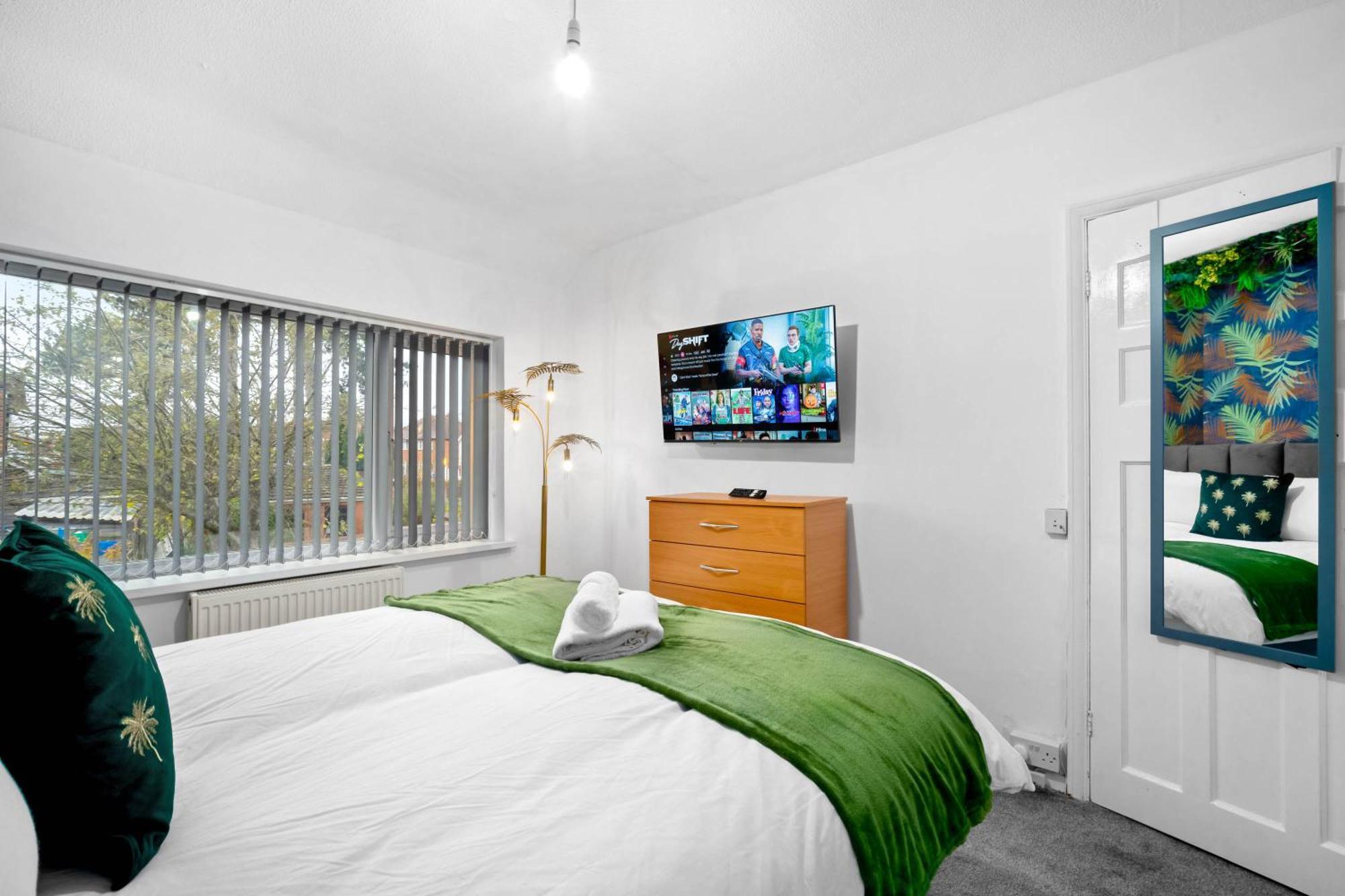 Modern 18 Guest Large Home In Solihull - Near Nec, Jlr, Hs2 And Bhx Бірмінгем Екстер'єр фото