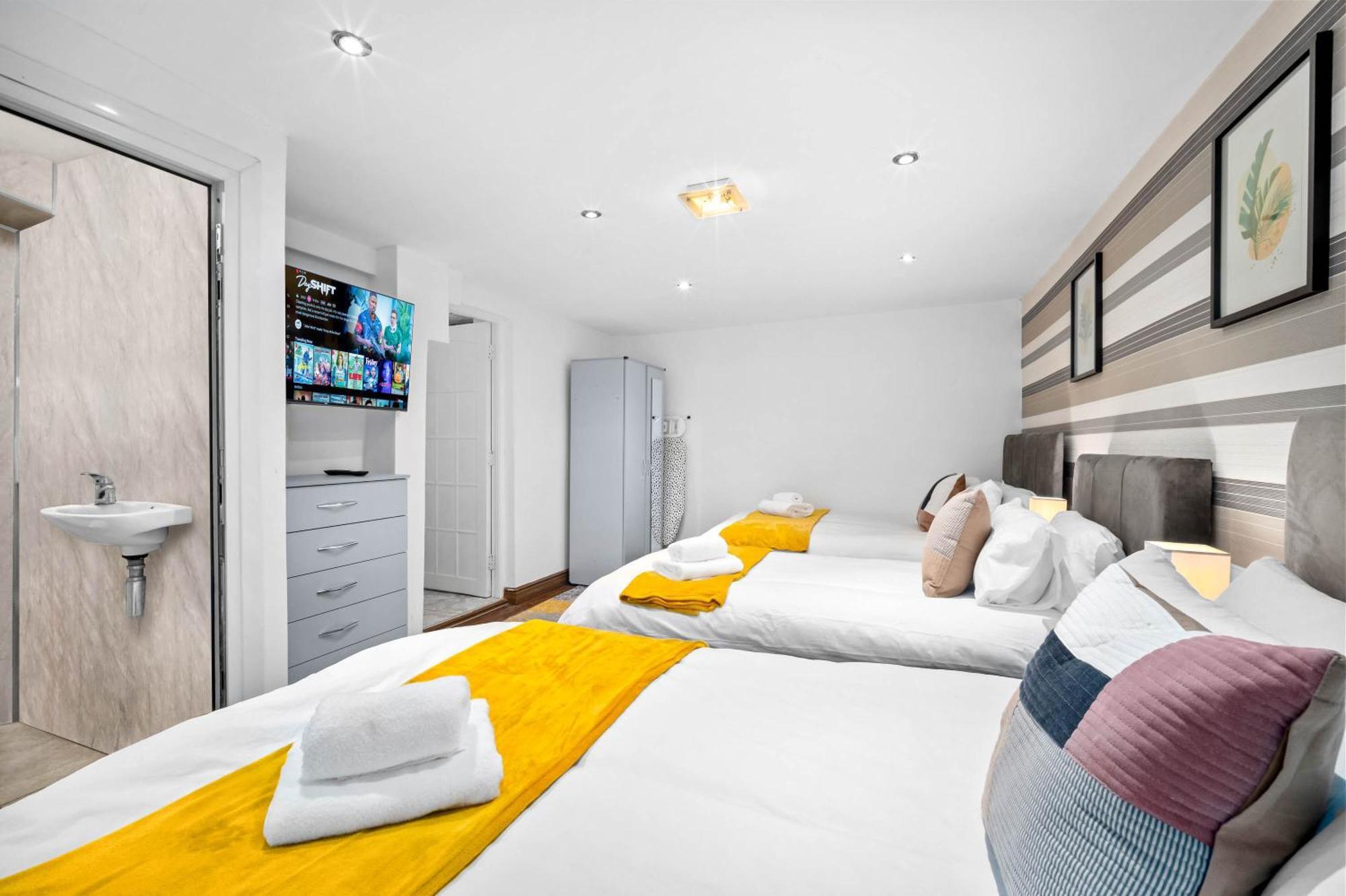 Modern 18 Guest Large Home In Solihull - Near Nec, Jlr, Hs2 And Bhx Бірмінгем Екстер'єр фото
